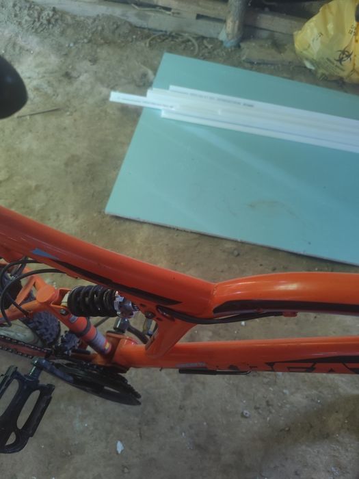 Bicicleta de vânzare