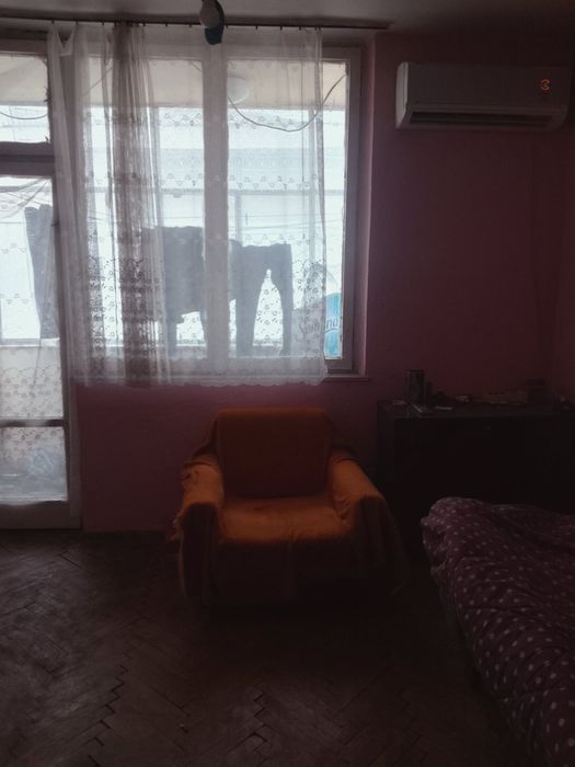 Продава се Тристаен апартамент в Луковит - 73 кв.м за 446 €/кв.м - Снимка #2