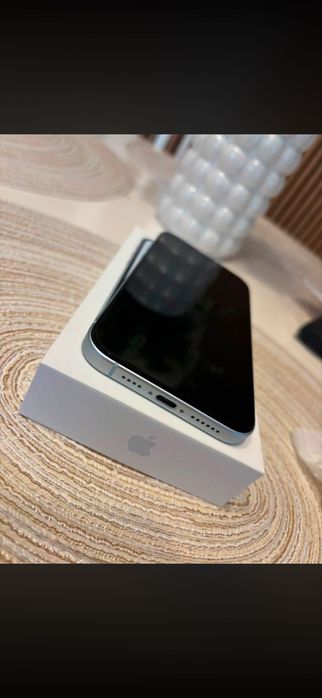 iPhone 15 plus albastru