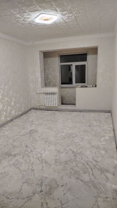 Срочно продается в чирчике 4 микрарайон