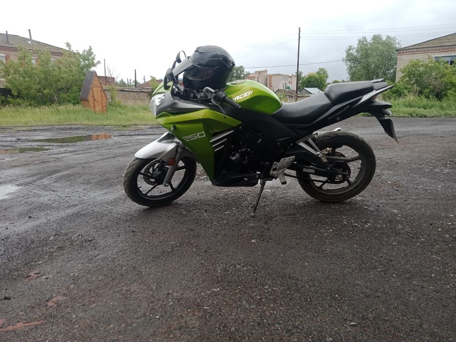 Продам мотоцикл RASER SKYWAY 250куб.