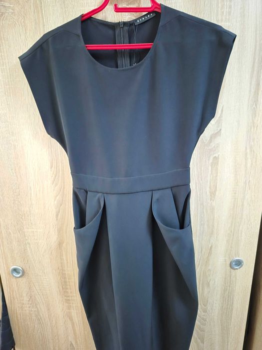 Чисто нова официална рокля SISLEY – черна, елегантна, размер 38 IT