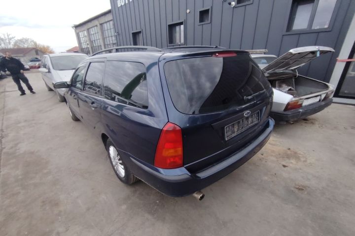 Punte spate Ford Focus 2003 1.6 MT (101 hp)