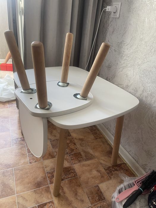 Продам детский стол