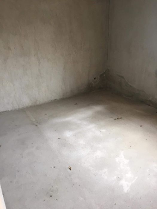 3 етажно жилище с дворно място