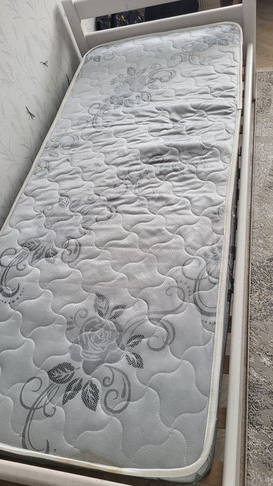 Продам матрасы..