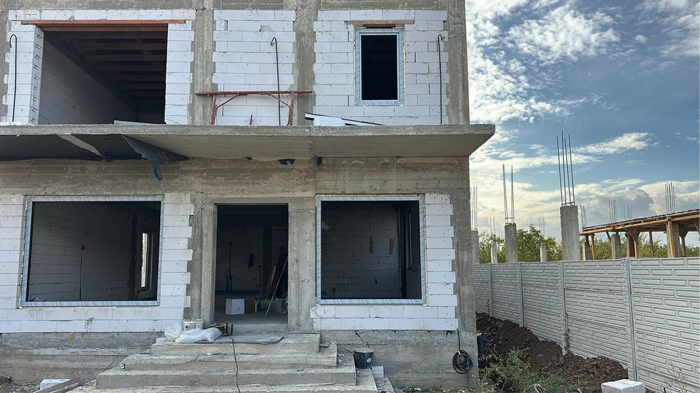 Tamplarie Pvc si Aluminiu(plase țânțari orice model,rulori)