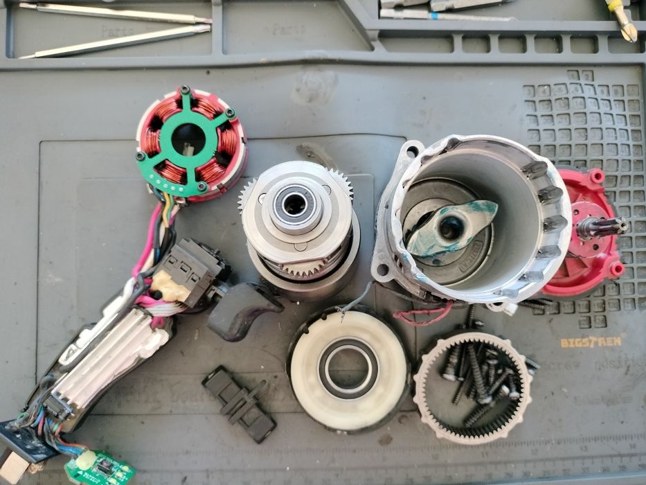 Reparatii-revizii scule profesionale si acumulatori