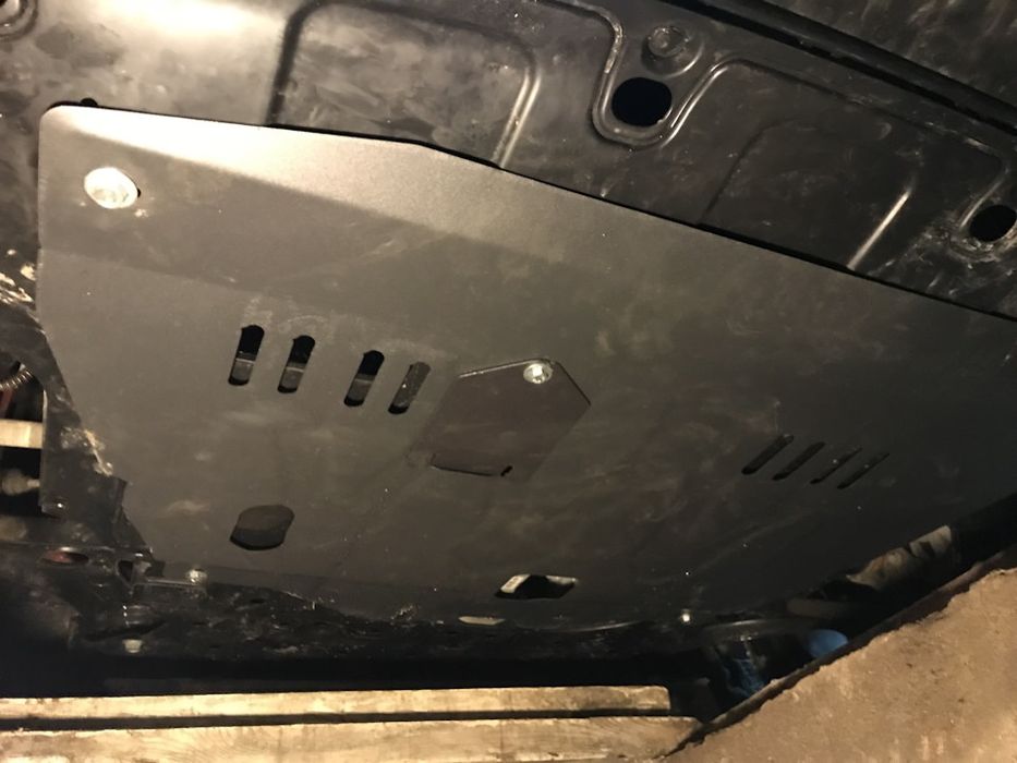 Зашита картера автомобиля