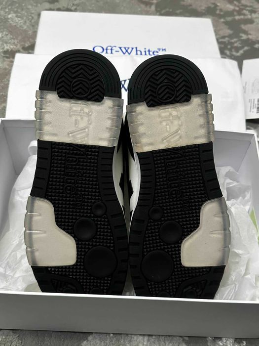Adidasi Off-White Out Of Office Calf Leather Panda Size 44 - NOI
