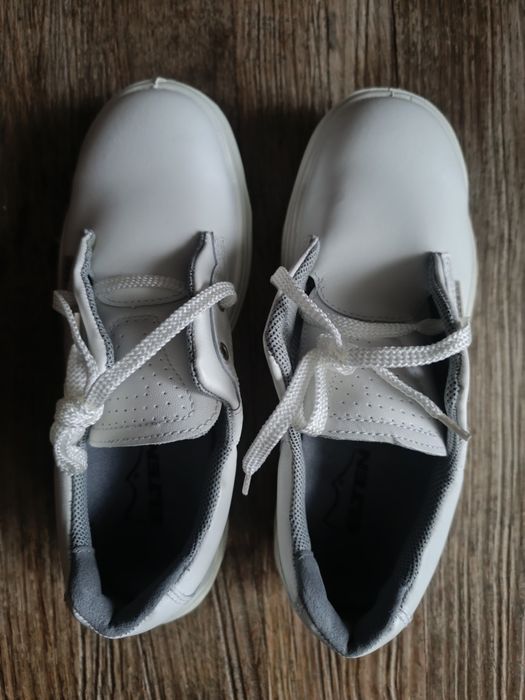 Защитни обувки, работни обувки