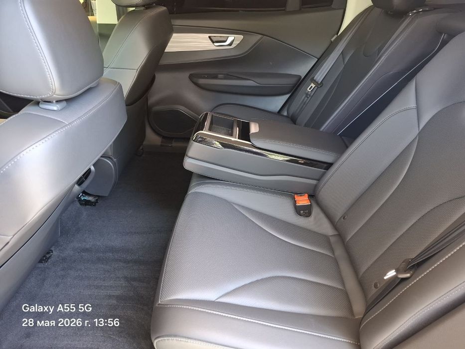 Продаётся Hongqi  mq5