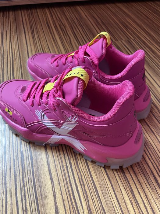 Маратонки John Richmond