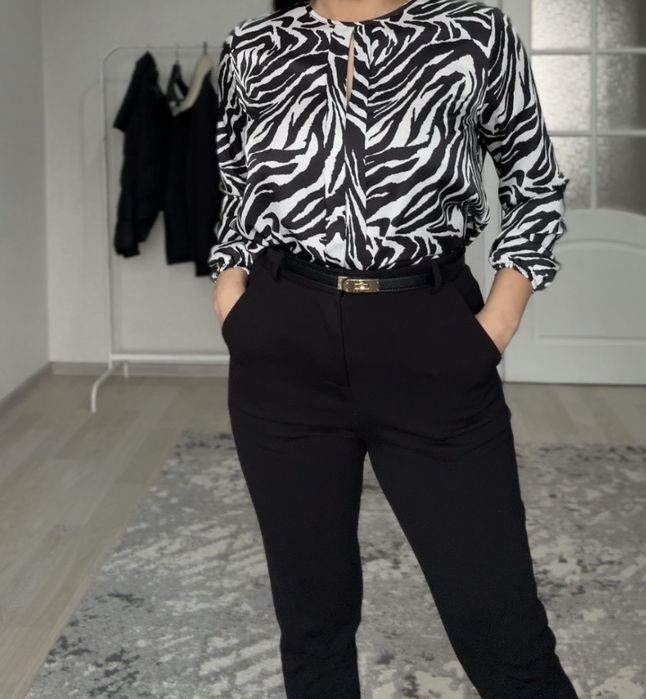 Продам женскую одежду. Размер 44