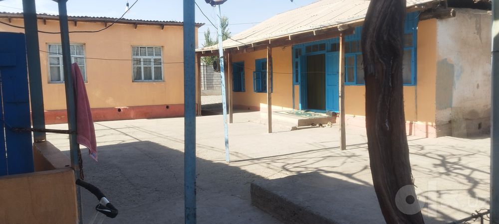 Uy sotiladi 14 soʻtugʻ 6 xonalik