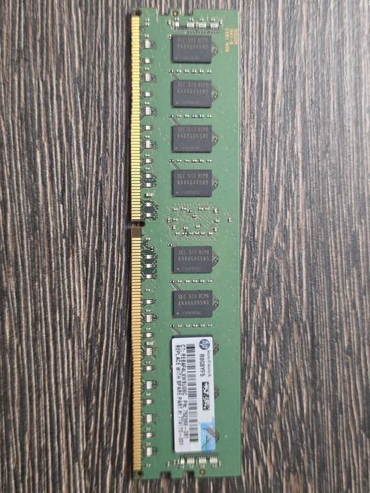 Память DDR4 8Gb ECC для Сервера
