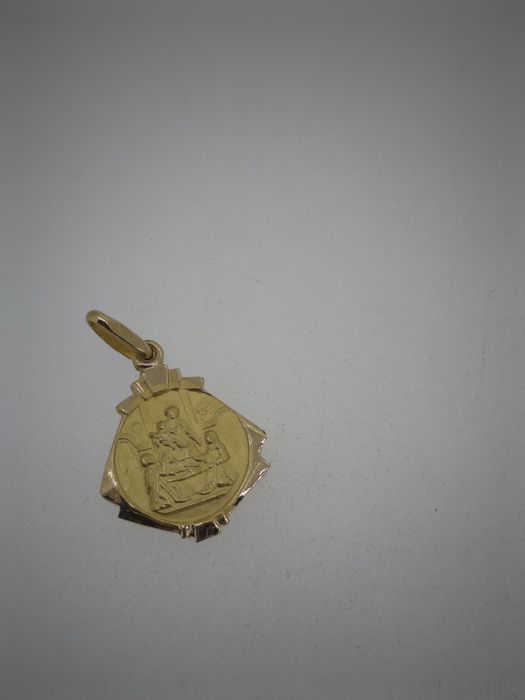 Pandantiv cu doua fete aur 18k 1.24gr (r)