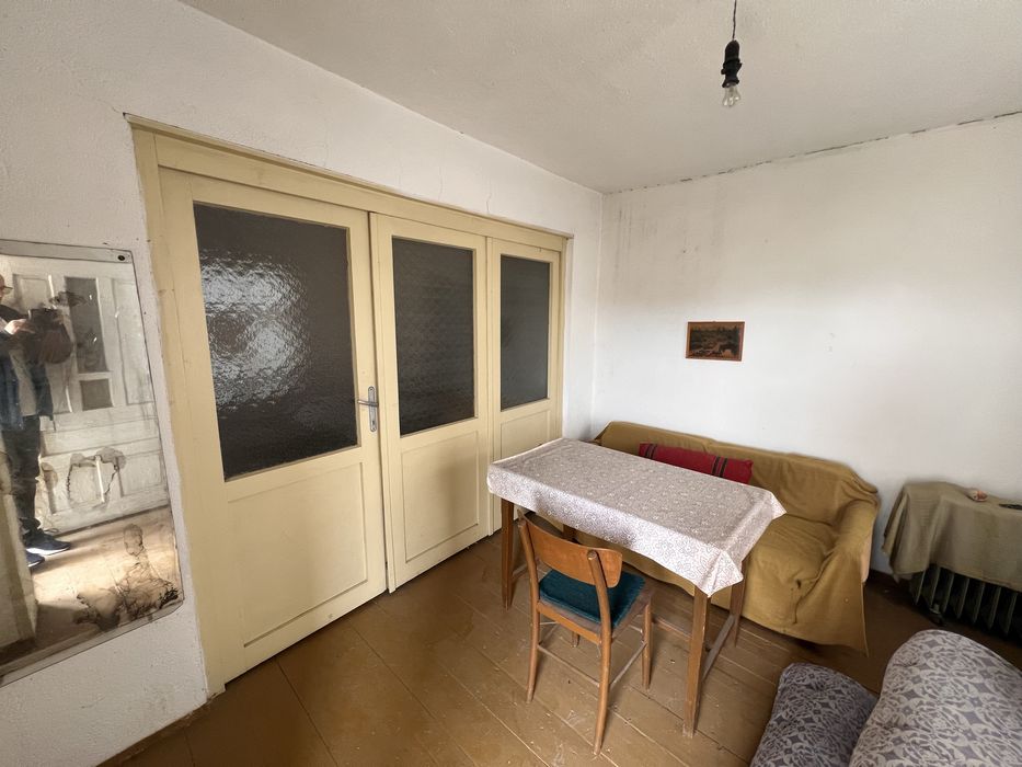 Къща с.Стрелци на 2 етажа