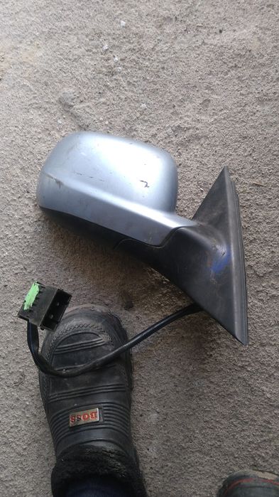 Продам зеркало на пассат б5