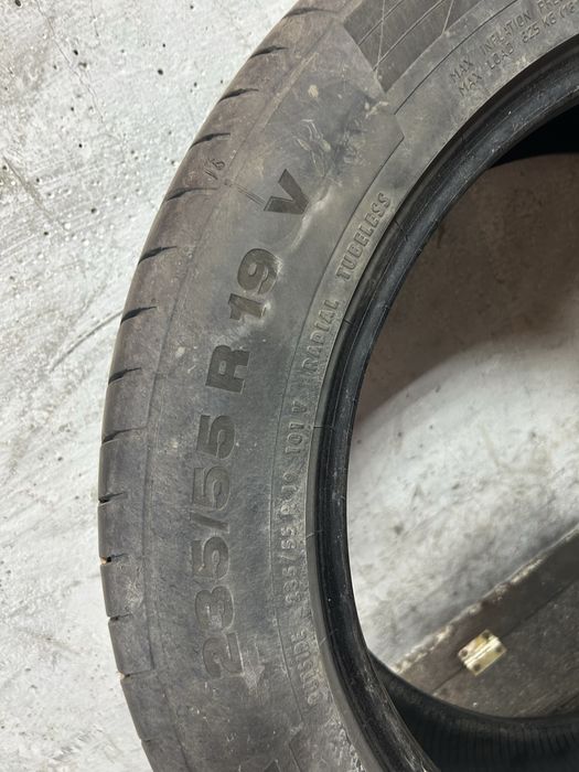 Продам комплект автошин на 19