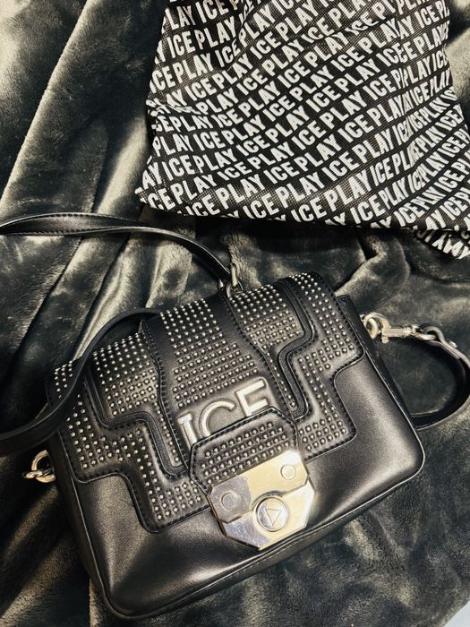 Ice play кожена чанта