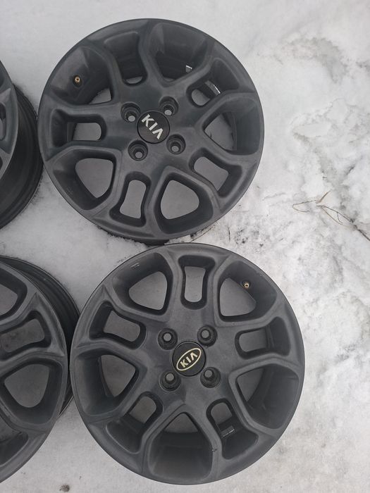Продам диски р15 киа. хундай. Оригенал