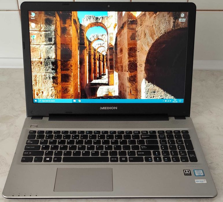 Medion Akoya E6424-Intel i5 gen.6
