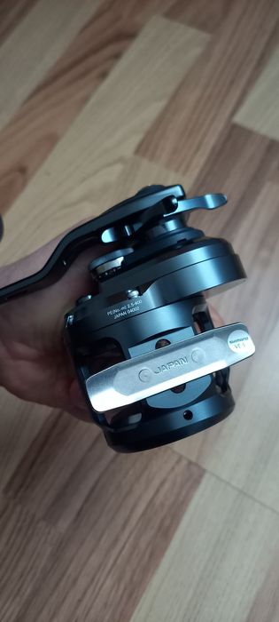 Vând 3 mulinete Shimano ,noi