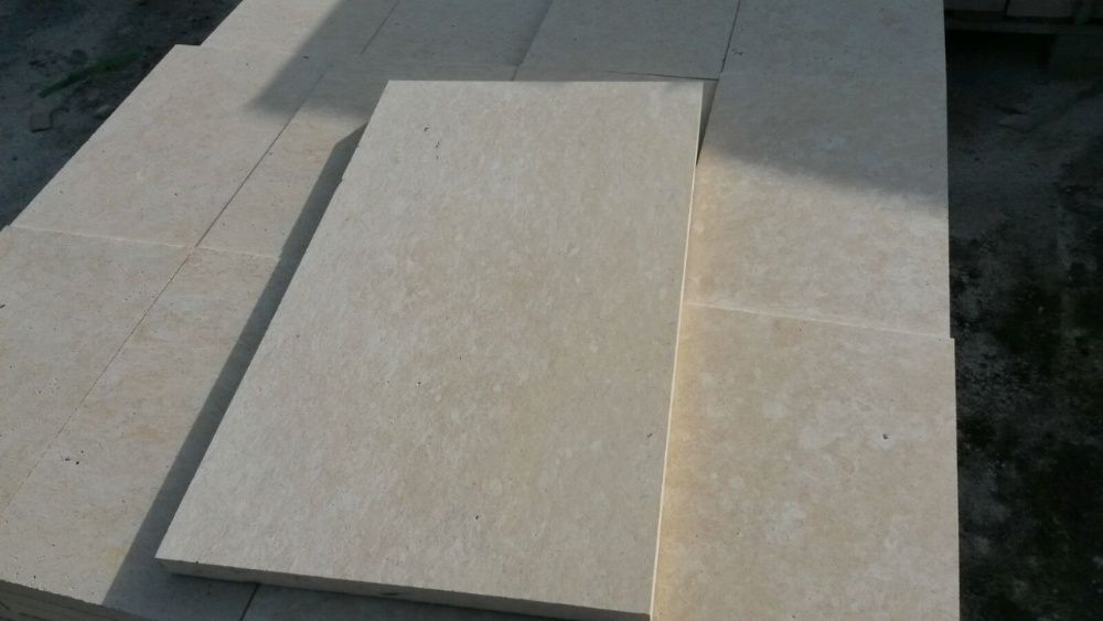 Недорого! Гранит, травертин, мрамор. В наличие!!