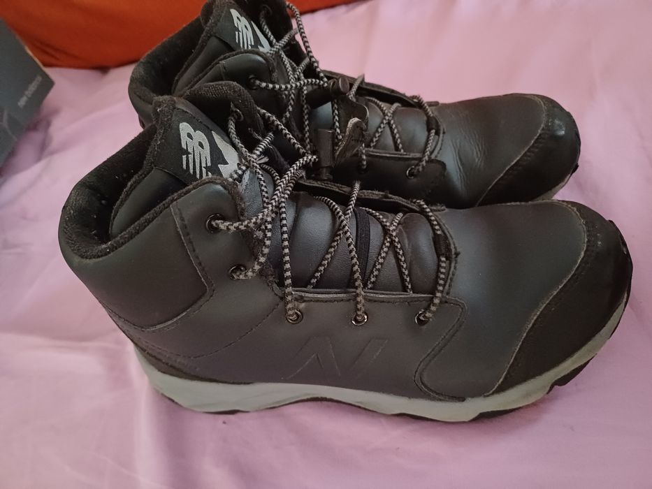 Ghete New Balance mărimea 37,5