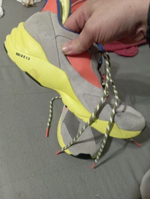 Vând adidași Germania