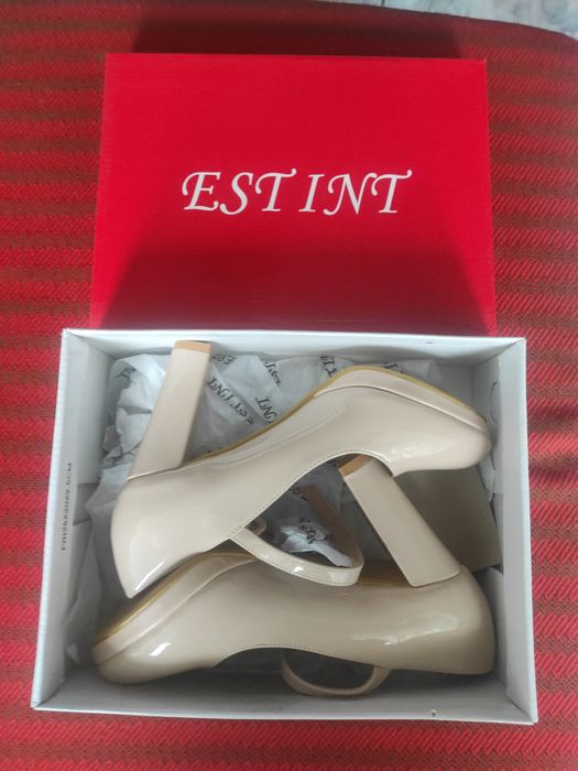 Pantofi damă noi în ambalaj, cu talpă și toc înalt, numărul 35.