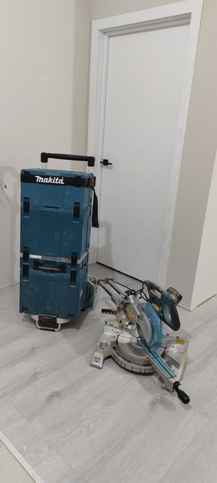 Установка дверей и замок