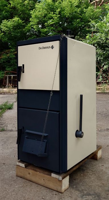 Чугунен котел на твърдо гориво Де Дитрих/ De Dietrich 30 kW
