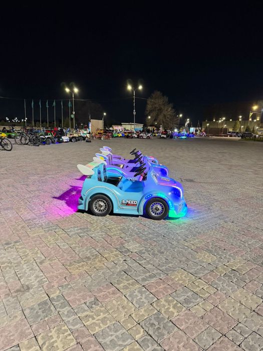 Светящий машинка