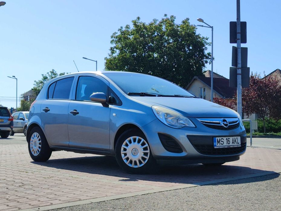 Opel Corsa 1.4 Benzina 2011