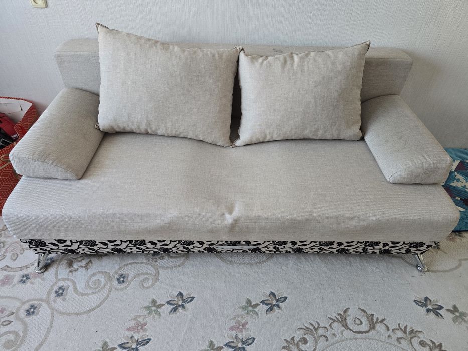 Продам диван еврокнижка