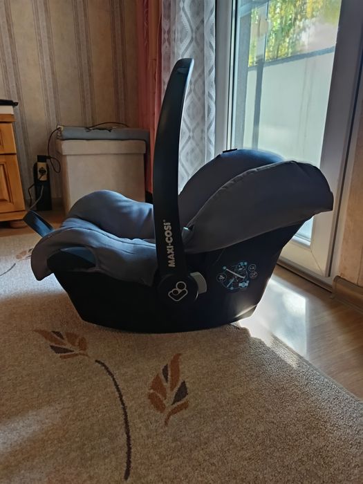 Бебешко столче за кола