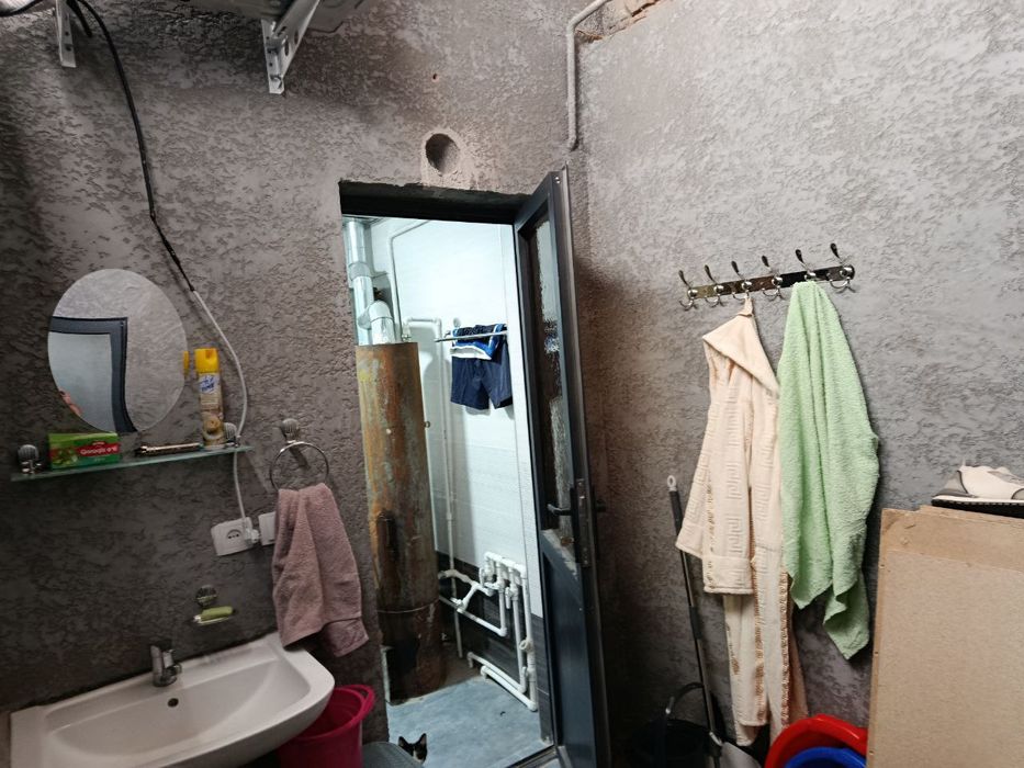 Куктерак келес 1 соту 4 хона евро ремонт тепли поль.