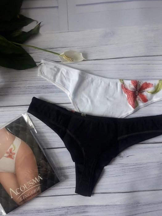 Женские стринги