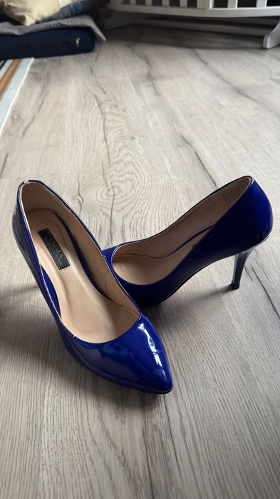 Продам туфли женские