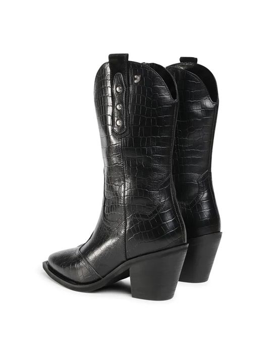 Продам кожаные сапоги