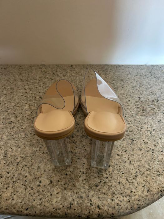 Дамски чехли на ток