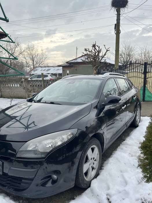 Renault Megane III Grandtour 1.5 dCi 110 CP Automat – 2011