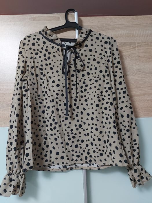 Нова риза, размер S (36) - 15лв.