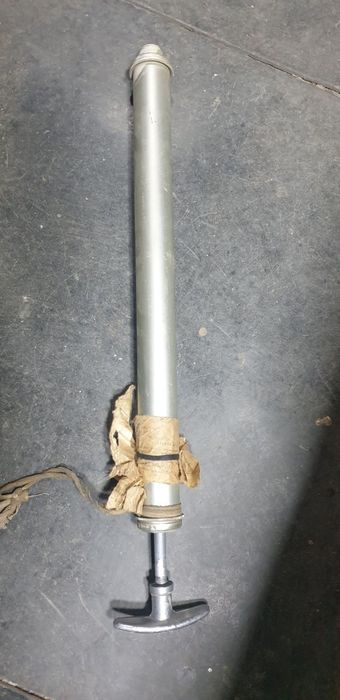 дюбель гвоздь и распылитель для сада