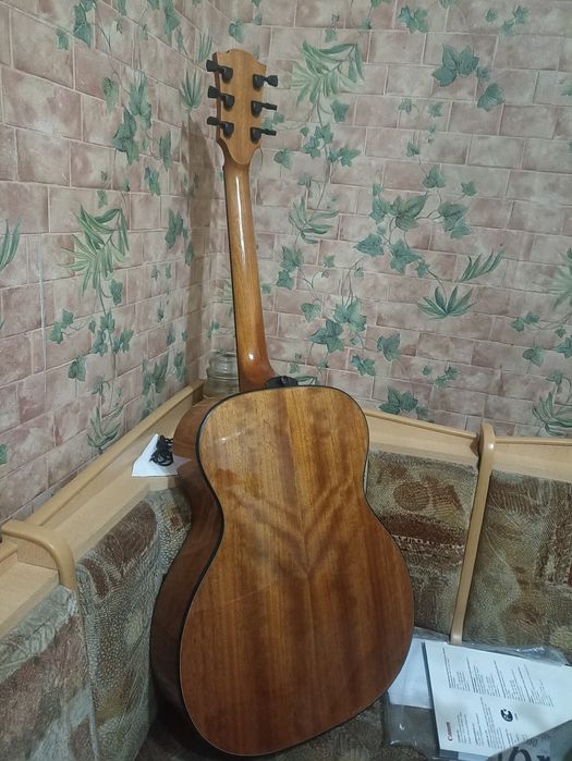 Шикарная гитара. Оригинал