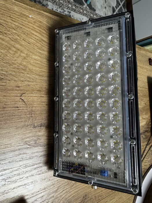 Новый прожектор. Пишите