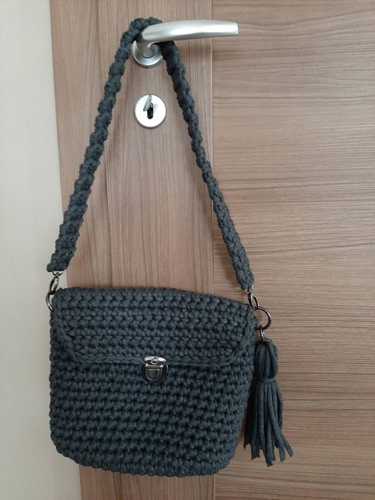 Дамски чанти   .