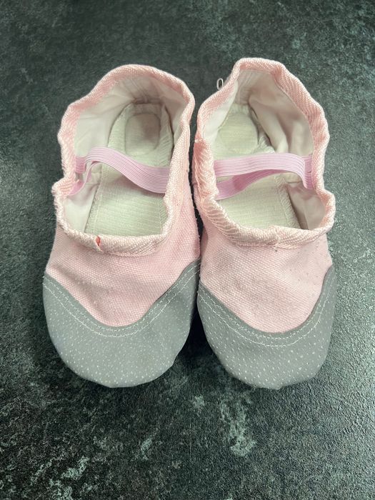 За малки балерини - всичко по 2 лв